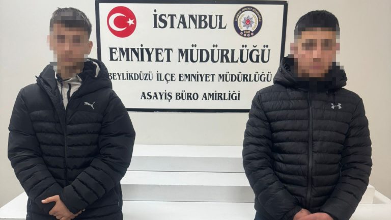 İstanbul’da 3 farklı iş yerinden hırsızlık yapan 2 şüpheli yakalandı