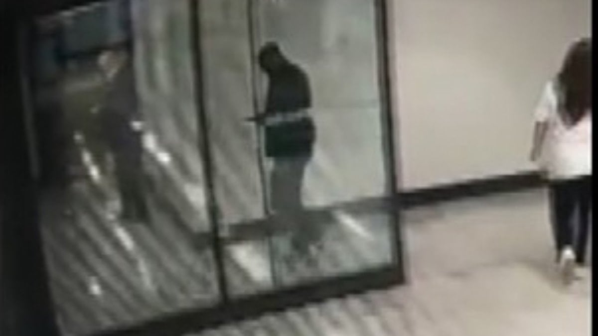 İstanbul’da hastane odasında refakatçinin cep telefonunu çalan şüpheli yakalandı