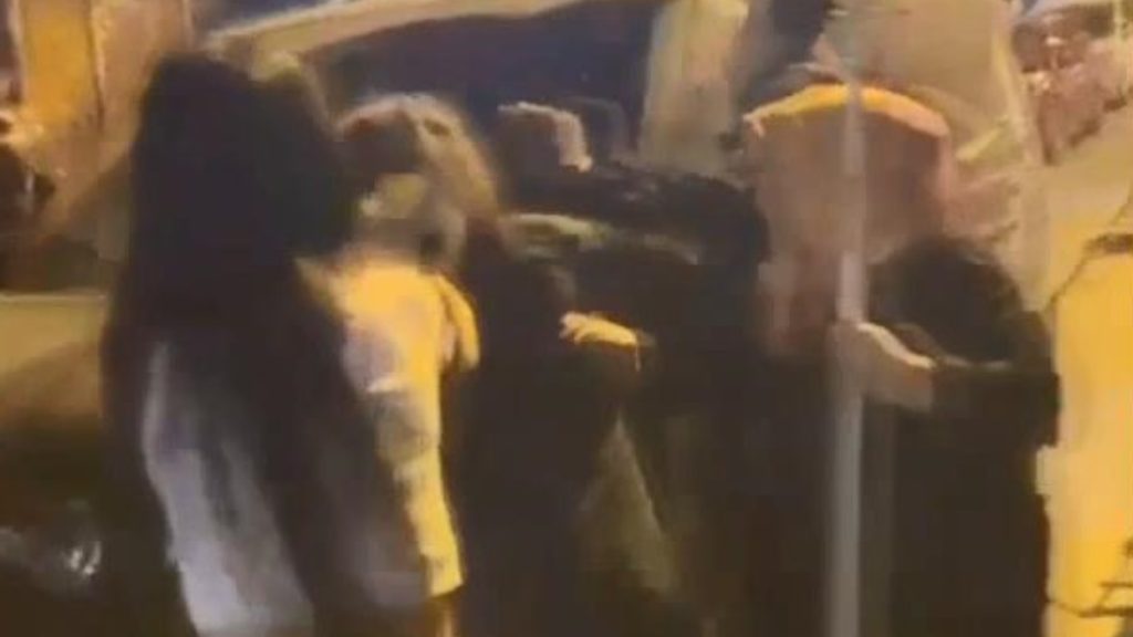 İstanbul’da kadına şiddet iddiası mahalleyi ayağa kaldırdır