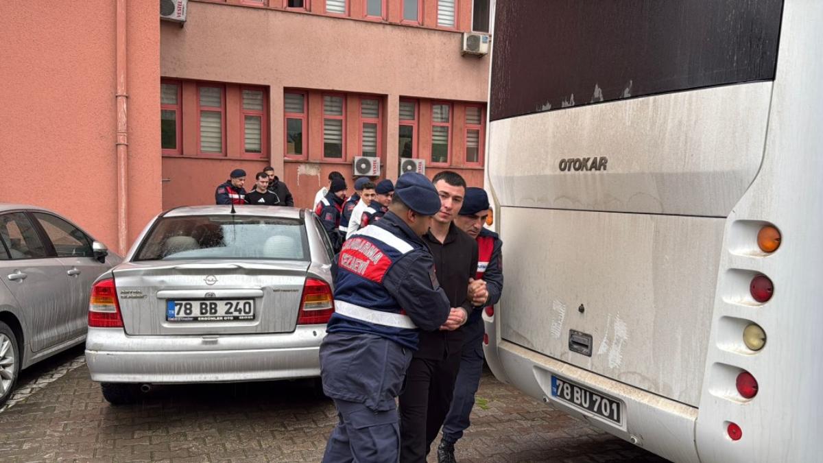 Karabük’te kuyumcu soygunu faillerine hapis cezası