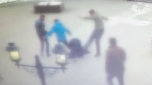 Kars’ta bıçaklı kavgada 2’si ağır 7 kişi yaralandı