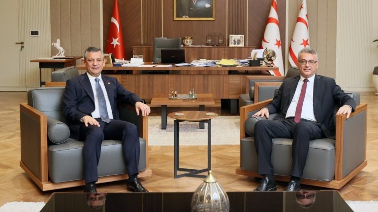 KKTC Cumhurbaşkanı Erhürman, Özgür Özel’i ağırladı