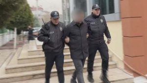 Konya’da 2 polisi yaralayan alkollü sürücü tutuklandı