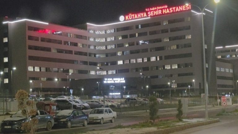 Kütahya’da tartıştığı arkadaşını bıçaklayarak öldürdü