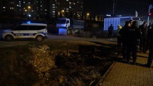 Malatya’da dur ihtarına uymayan motosikletli kaza yaptı