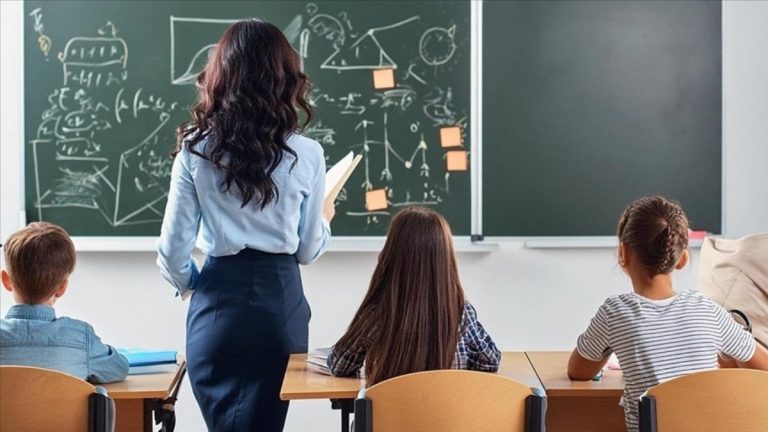 MEB, fenomen öğretmenler için harekete geçti: 81 ilden liste istendi