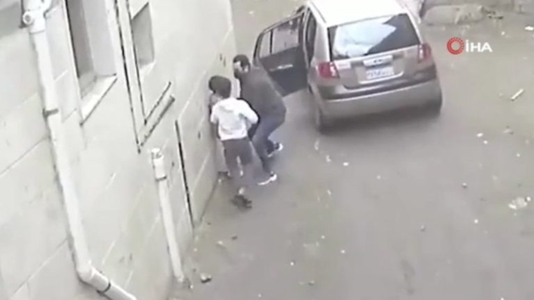 Mısır’da kuzeninin kaçırılmasını önlemeye çalıştı: Çocuğun cesareti takdir topladı