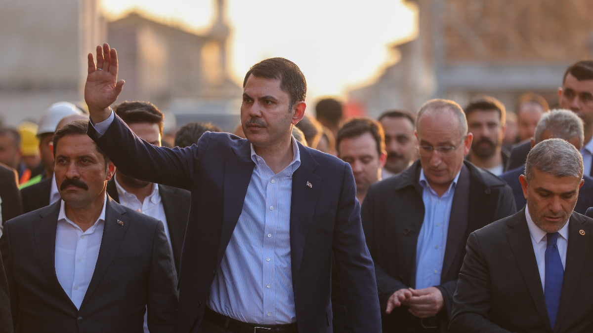 Murat Kurum, Hatay’daki son hazırlıkları inceledi: Şantiye şefi teşekkür etti