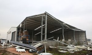 Nilüfer’de iki kaçak yapı daha yıkıldı