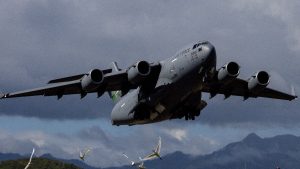 NYT: ABD Karayipler’e en az 16 uçak dolusu birlik taşıdı