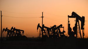 OPEC+’nın üretimde duraklamaya bağlı kalması bekleniyor