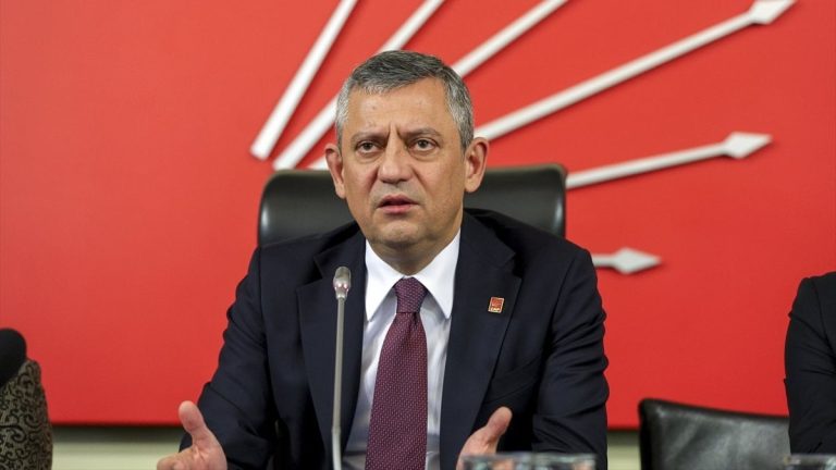 Özgür Özel: İmamoğlu’nun adaylığında ısrarlıyız