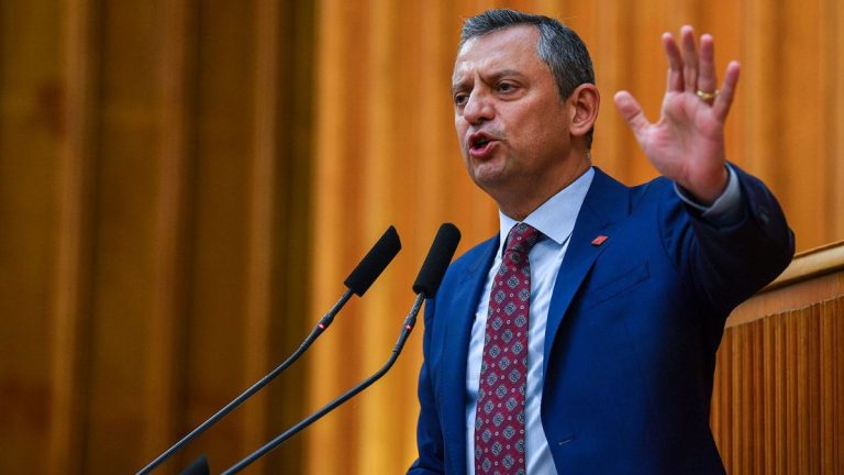 Özgür Özel’den asgari ücret açıklaması: 2026 geçim değil seçim yılıdır