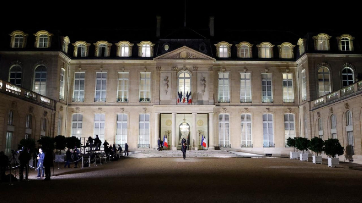 Paris’te bu kez Elysee Sarayı soyuldu: Gümüşçübaşı binlerce euroluk takımlarla yakalandı