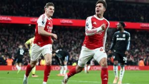 Premier Lig lideri Arsenal, 2025’i galibiyetle kapadı