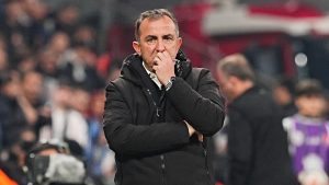 Recep Uçar: 1 puanla dönebileceğimiz bir oyun vardı