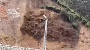 Rize’de şiddetli yağış sonrası heyelan