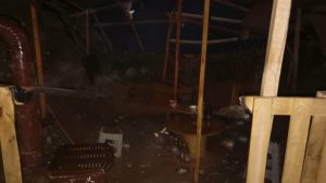 Sakarya’da alkoliklerin kuıllandığı barakada yangın