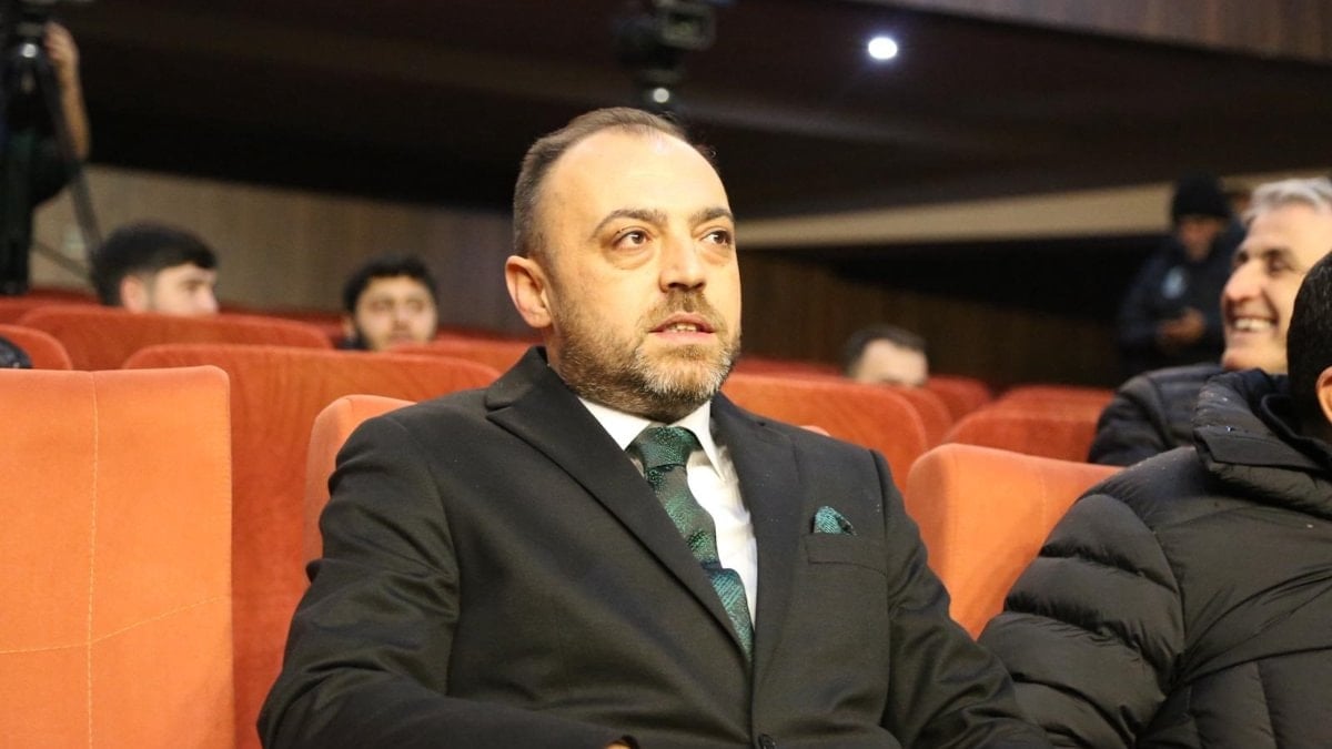 Sakaryaspor’un yeni başkanı Enes Zengin oldu