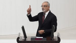 Sırrı Sakık: Ben dahil 499 milletvekili çift maaş alıyor