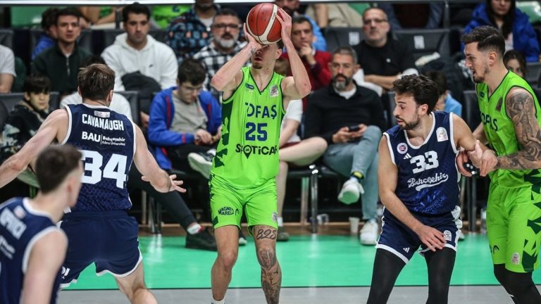 TOFAŞ, Bahçeşehir Koleji karşısında kazandı