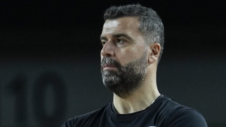 Türk Telekom, Anadolu Efes karşısında galibiyet serisini sürdürmek istiyor