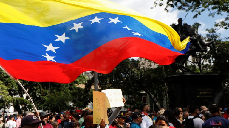 Venezuela, ABD’nin tanker ablukalarına karşı yasa çıkardı