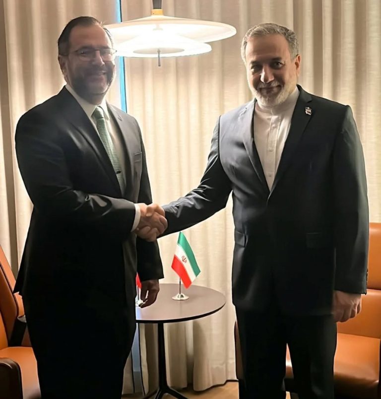 Venezuela ile İran’ın Dışişleri Bakanları telefonda görüştü