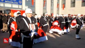 Yalova’da şehit olan polisler için tören