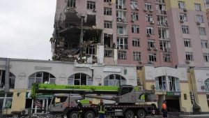 Zelensky-Trump görüşmesi öncesinde Rusya, Kiev’e saldırı düzenledi