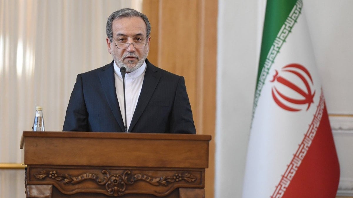 Abbas Erakçi’den İngiltere’ye: İran’ın iç işlerine müdahale etmeyin