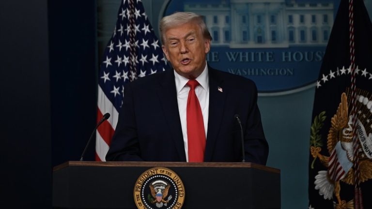 ABD Başkanı Trump: Ahmed eş-Şara çok güçlü ve çetin birisi