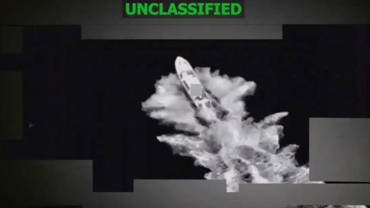 ABD, uyuşturucu taşıdığı öne sürülen 2 tekneye saldırdı: 5 kişi hayatını kaybetti