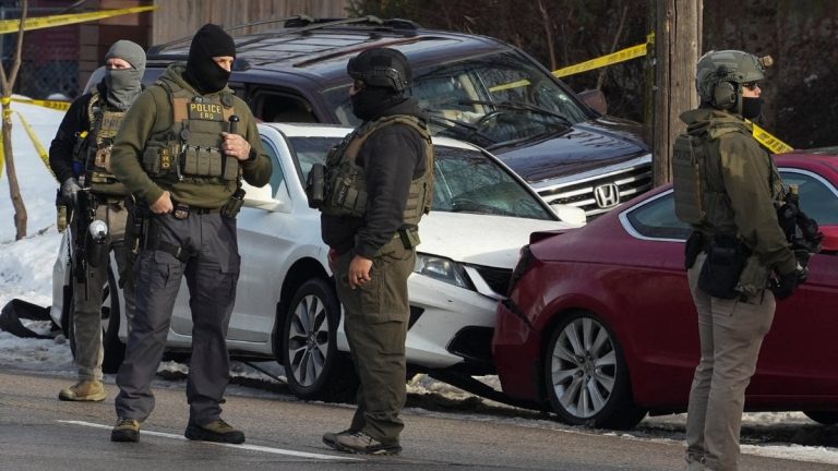 ABD’de ICE polisi, vurarak öldürdüğü kadına tıbbi müdahaleye izin vermedi