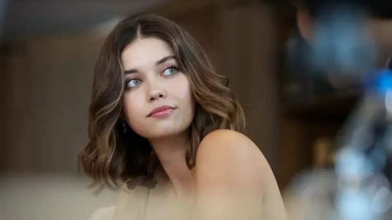 A.B.İ’nin Çağla’sı bakın nasıl ünlü olmuş! Afra Saraçoğlu’nu keşfeden isim…