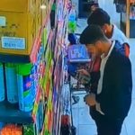 Adana’da parfümleri önce kokladılar sonra çaldılar