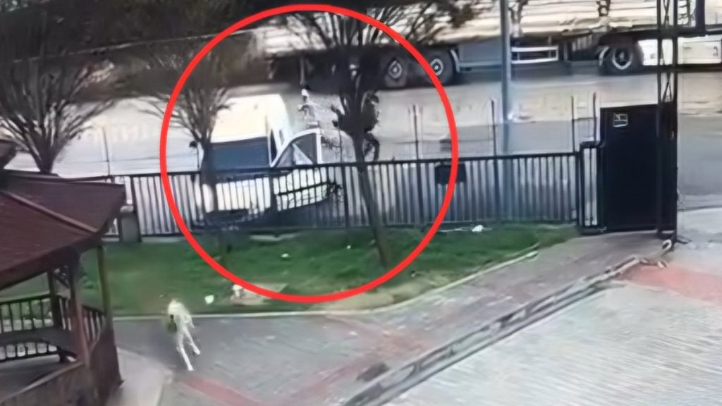 Adana’da silahlı saldırıya uğrayan çocuk hayatını kaybetti