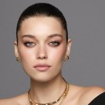 Afra Saraçoğlu, annesiyle poz verdi