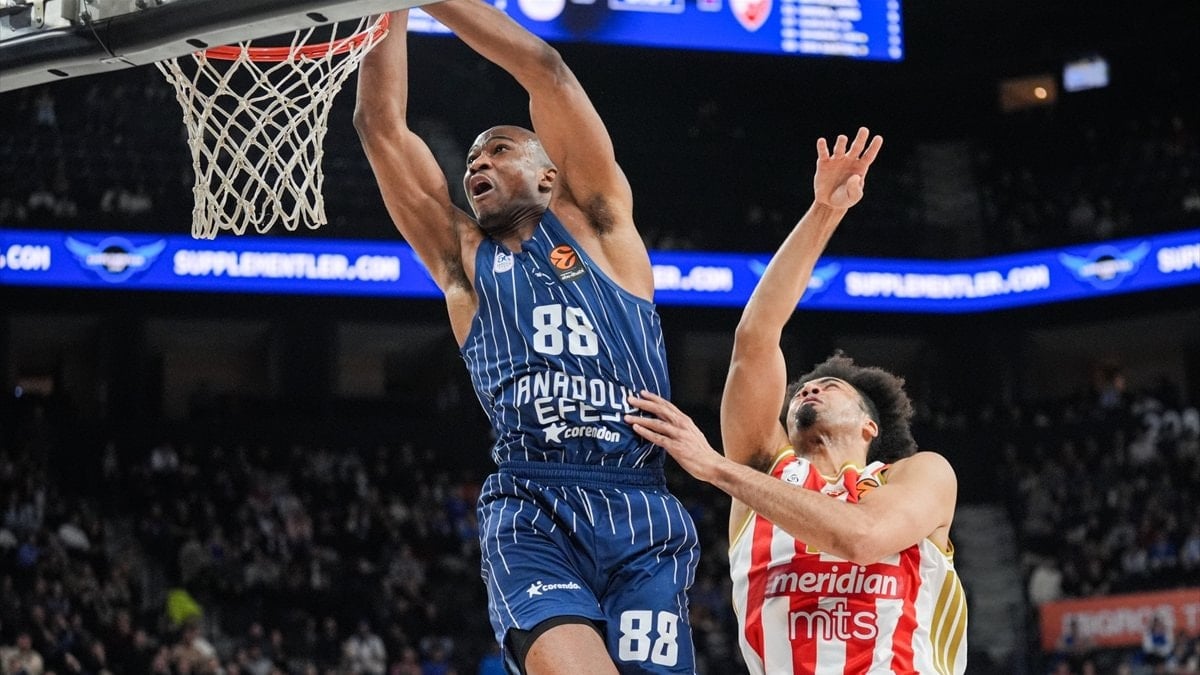 Anadolu Efes evinde Kızılyıldız’a yenildi