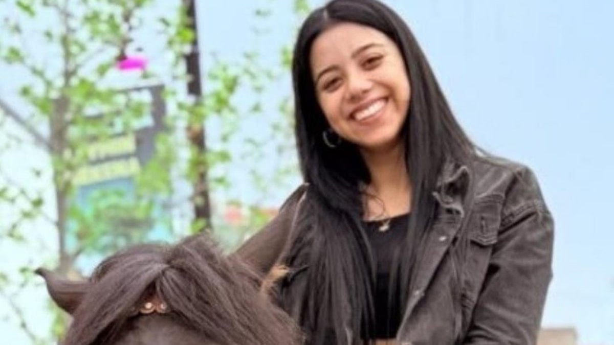 Antalya’da genç kadın evinde başından vurulmuş halde ölü bulundu