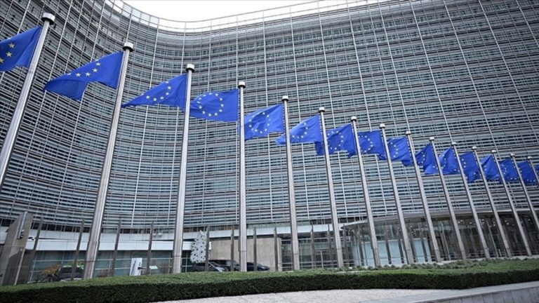 AP, Ukrayna’ya 90 milyar euro kredi sürecine onay verdi