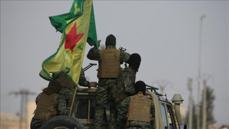 Aranan suçlular ve eski rejim unsurları YPG/SDG saflarına katılıyor