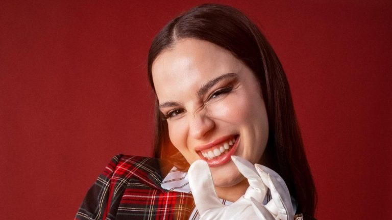 Aslı Bekiroğlu doktor hatasını anlattı: Yanlışlıkla bağırsağım kesildi