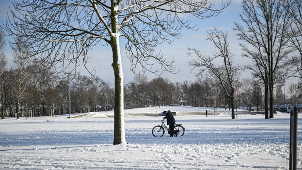 Avrupa’da alarmda: Kar yağışı ve don olaylarına karşı uyarılar sürüyor