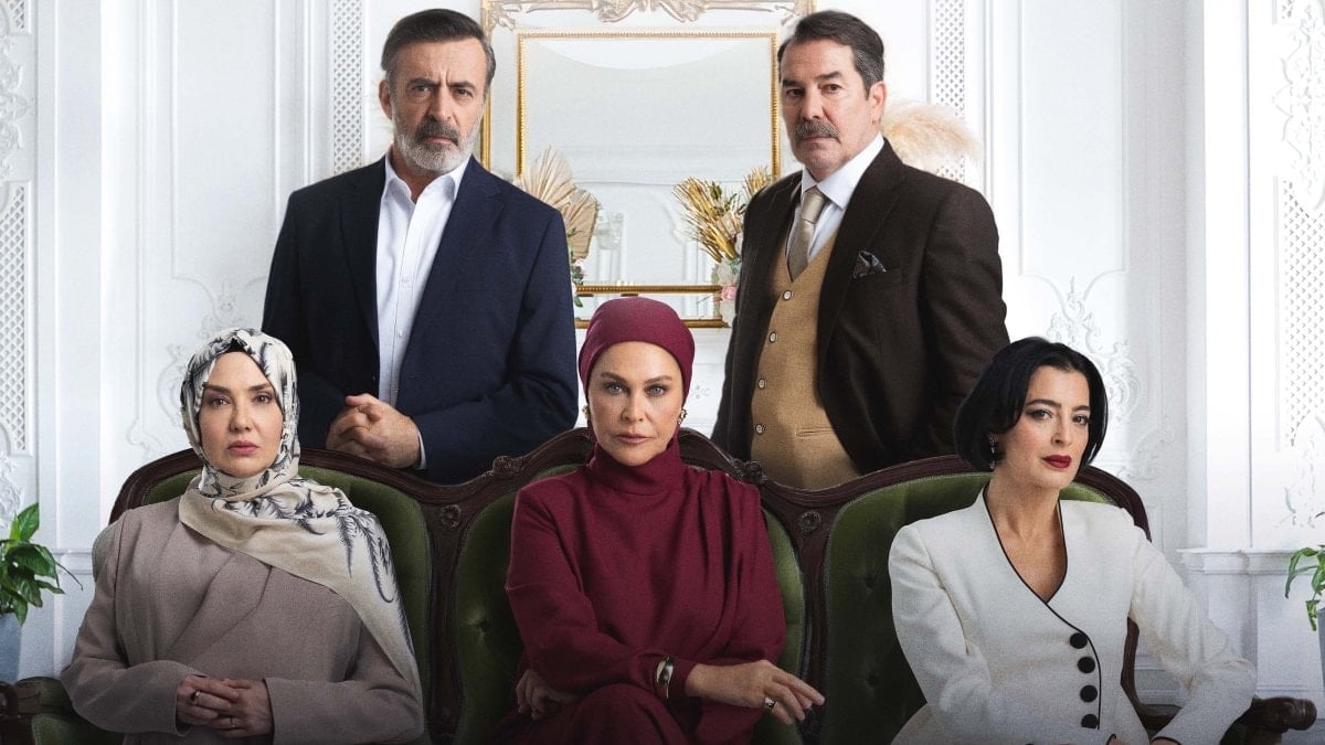 Aynı Yağmur Altında’nın afişi yayınlandı!