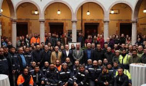 Ayvalık Belediye Başkanı Mesut Ergin yılın son gününde belediye çalışanlarıyla bir araya geldi.