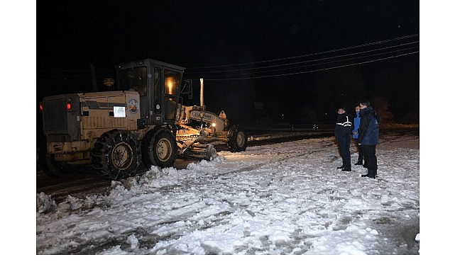 Başkan Çırpanoğlu Kar Mesaisinde: “Kahramankazan Güne Huzurla Uyanacak”