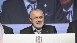 Beşiktaş Divan Kurulu Başkanı Ahmet Ürkmezgil operasyon geçirdi
