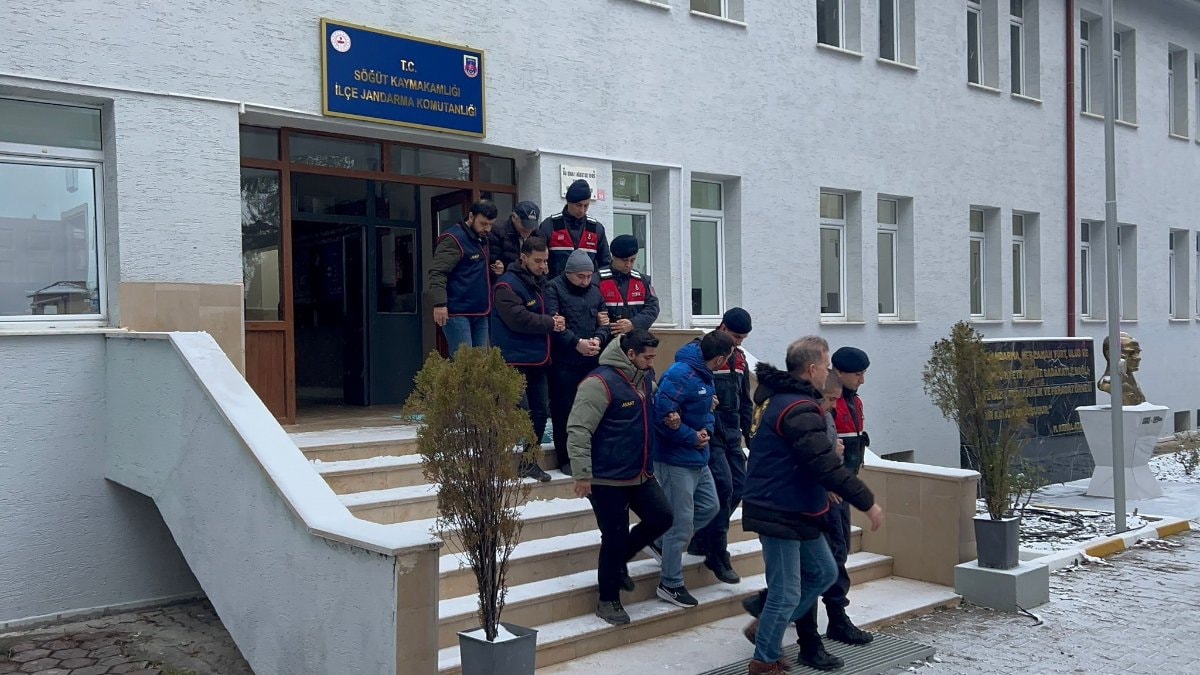 Bilecik’te yaşlı kadını sahte polis yalanıyla dolandırdılar, JASAT yakaladı