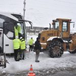 Bitlis’te yolcu otobüsü polis uygulama noktasına çarptı: 4 yaralı